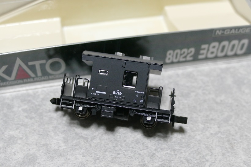 ヨ8219 ヨ8000 KATO 国鉄貨車 黒貨車 緩急車 車掌車 二軸貨車 JR貨物 コキ ワム タキ EF DD 1103拍卖