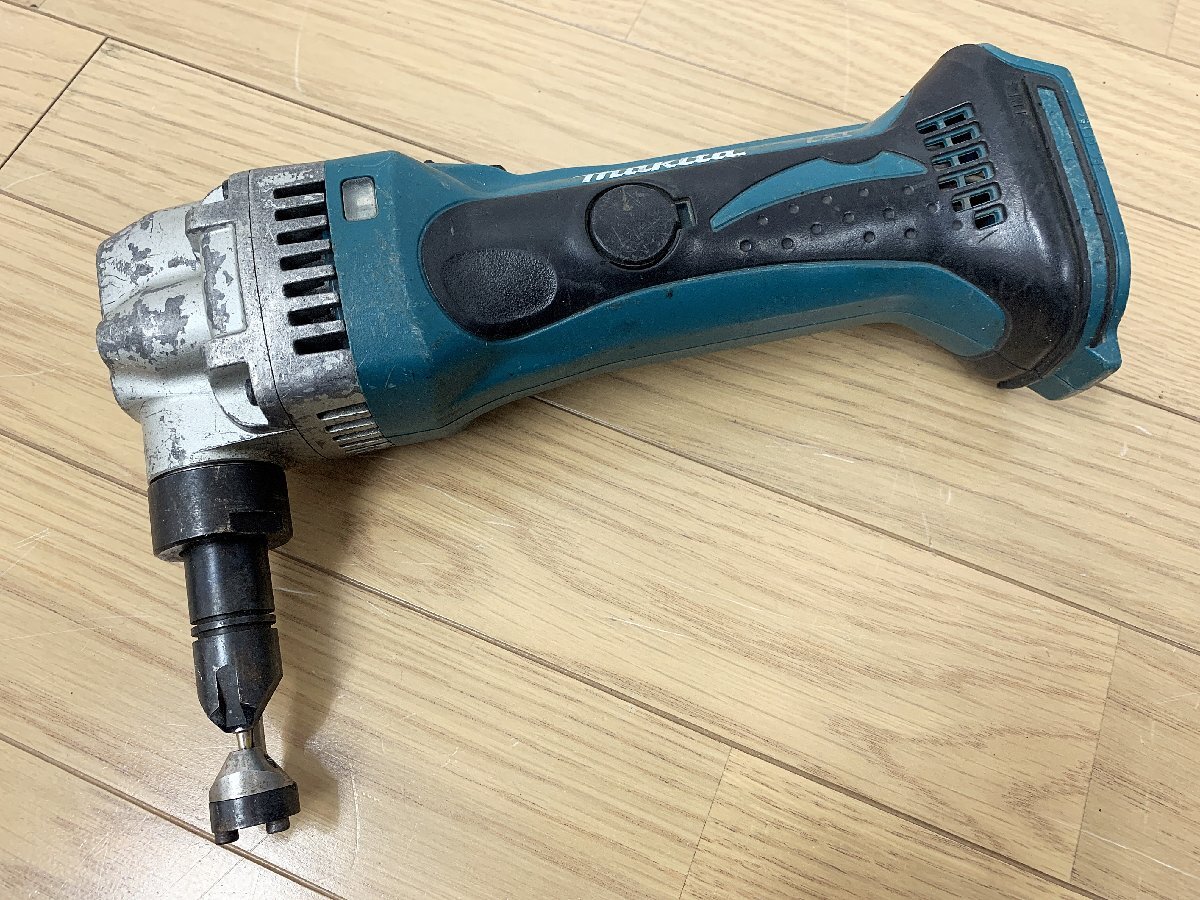 ★中古★マキタ makita 1.6mm充電式ニブラ JN161D 本体のみ 18V 軟鋼板・ステンレス板などの切断に コードレス)倉b拍卖