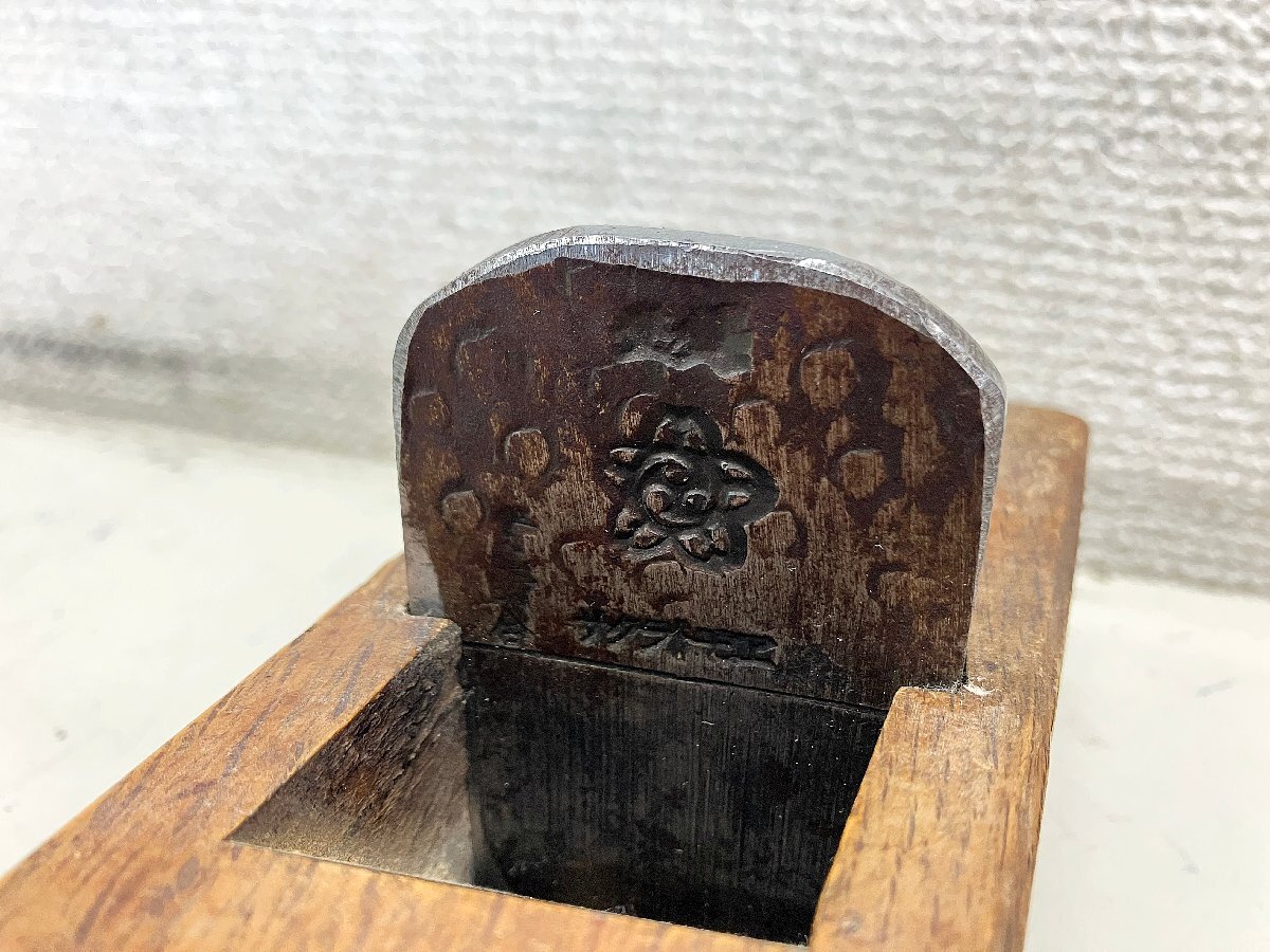 ★中古★在銘鉋 サクラトモエ 台直し鉋 42mm 寸四 仕上げ 宮大工 かんな カンナ 大工道具 職人 plane kanna)岡b拍卖