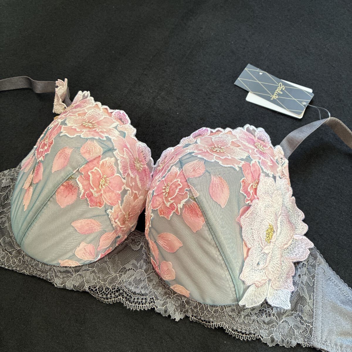 タグ付新品 花嫁 03 サルート I70 ブラジャー単品 WACOAL  新品未使用品 タグ付 グラマー 拍卖