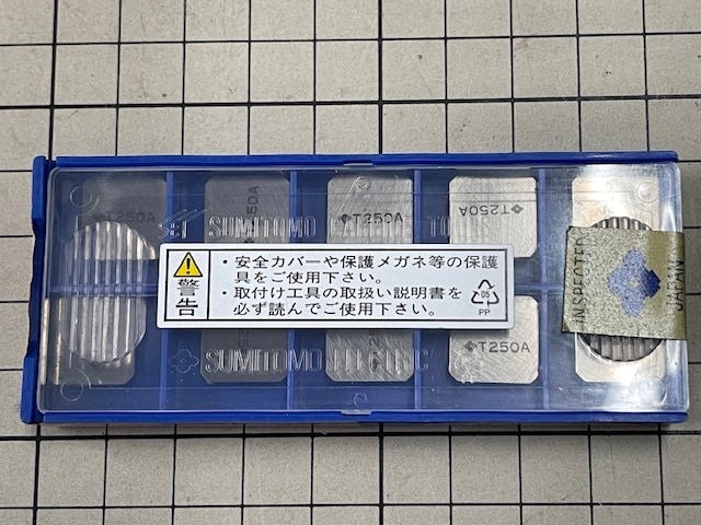 スミトモ SDKN42MT T250A フライス用チップ 10個 未使用・在庫品 送料無料 拍卖