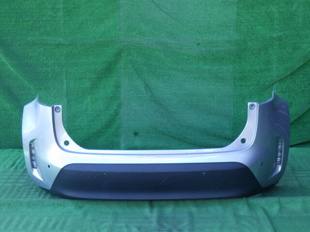 MXPB10 MXPB15 MXPJ10 MXPJ15 ヤリスクロス 純正リアバンパー リヤバンパー シルバー 52159-52D00 下部付拍卖