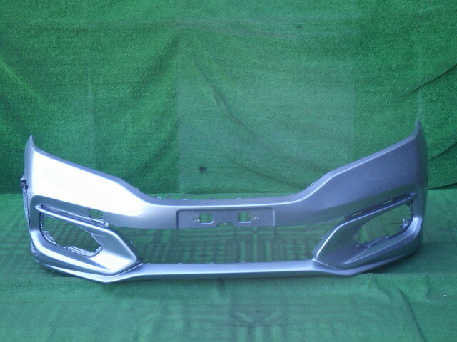 GK3 GK4 GK5 GK6 フィット GP5 フィットハイブリッド 後期 純正フロントバンパー シルバー 71101-T5A-J500拍卖