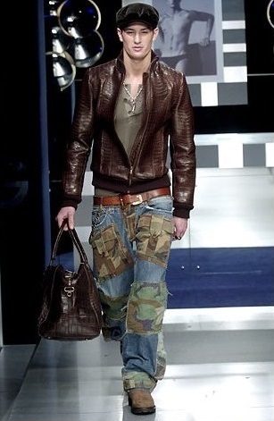 【ドルチェ&ガッバーナ DOLCE&GABBANA】幻のコレクションモデル 迷彩カーゴデニム カーゴパンツ メンズ 限定 LEON レザージャケット拍卖