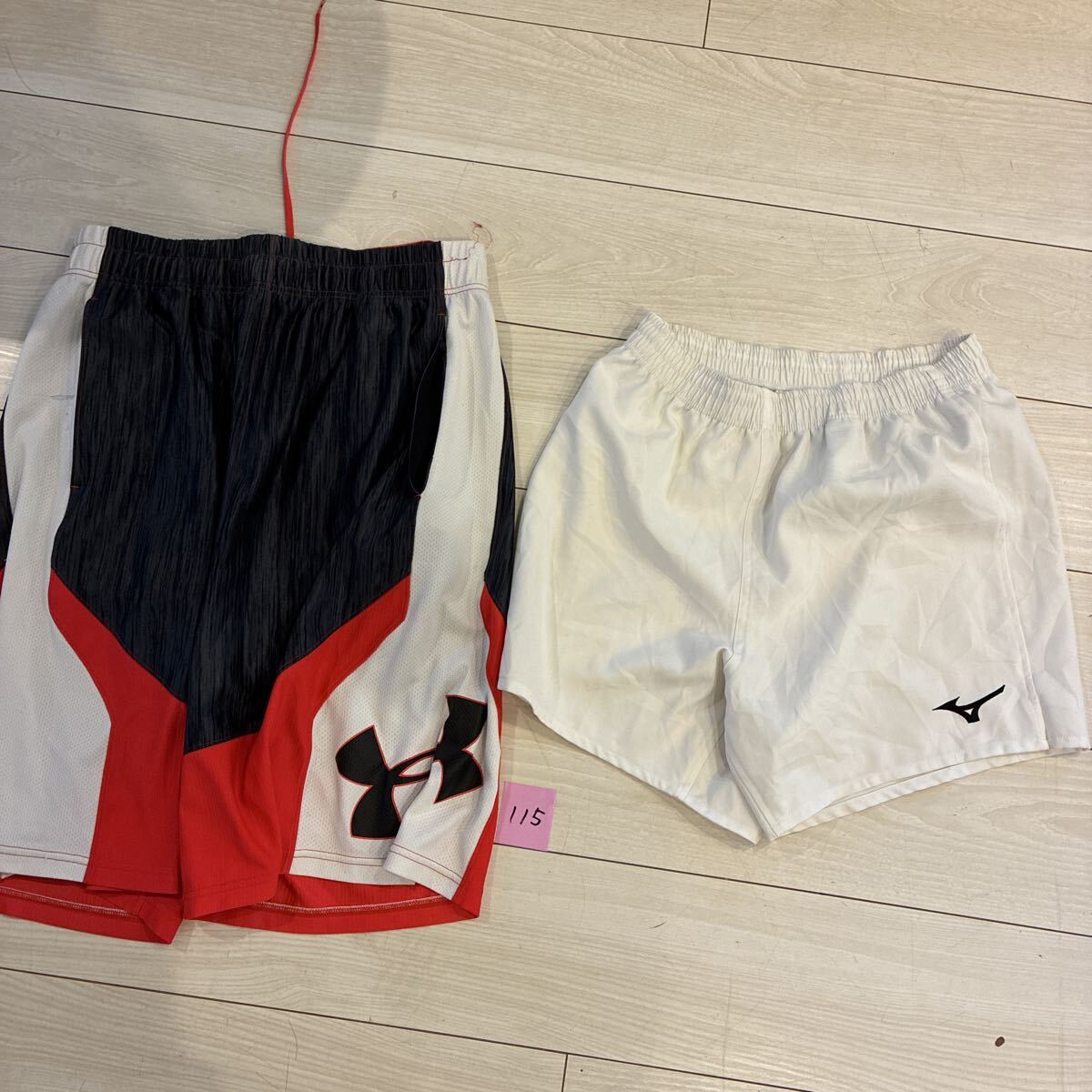 アンダーアーマー MIZUNO ミズノ ハーフパンツ ショートパンツ 2枚まとめ売り XL スポーツ バスケ ホワイト レッド グレー拍卖