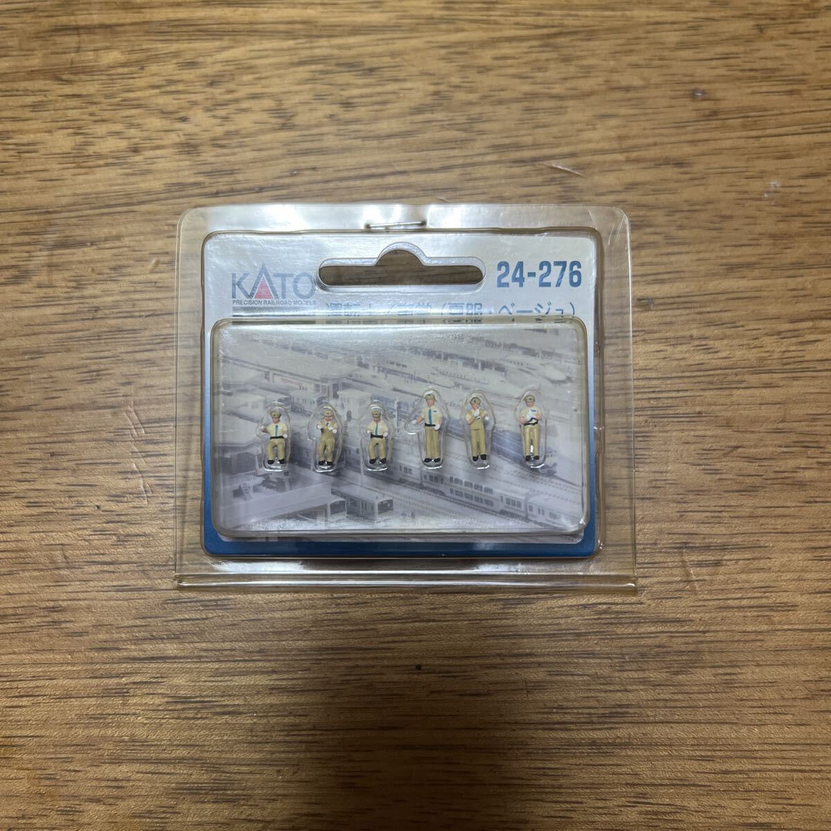 送料込■KATO カトー 24-276 運転士 車掌 夏服 ベージュ 鉄道模型  車 Models フィギュア 情景 背景拍卖