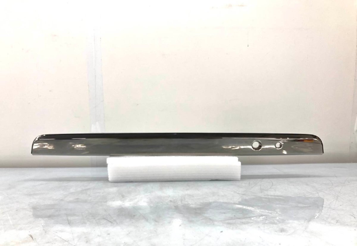 ♪良品♪ハイエース 200系 4型~ 標準 ナロー ダークプライム 純正 リアガーニッシュ スモークメッキ 76801-26290(Z29-97m)拍卖