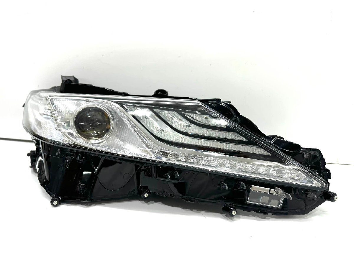 ★研磨良品★ トヨタ カムリ AXVH70 後期 純正 右 LED ヘッドライト KOITO33-277 刻印M (Z33-70)拍卖