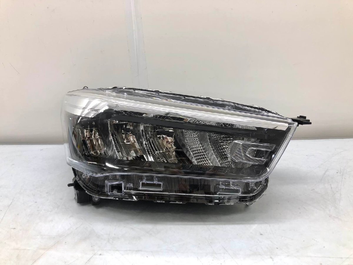 トヨタ ライズ A200A 純正 ヘッドランプ 右 LED ICHIKOH1990 刻印LE1(Z35-33m)拍卖