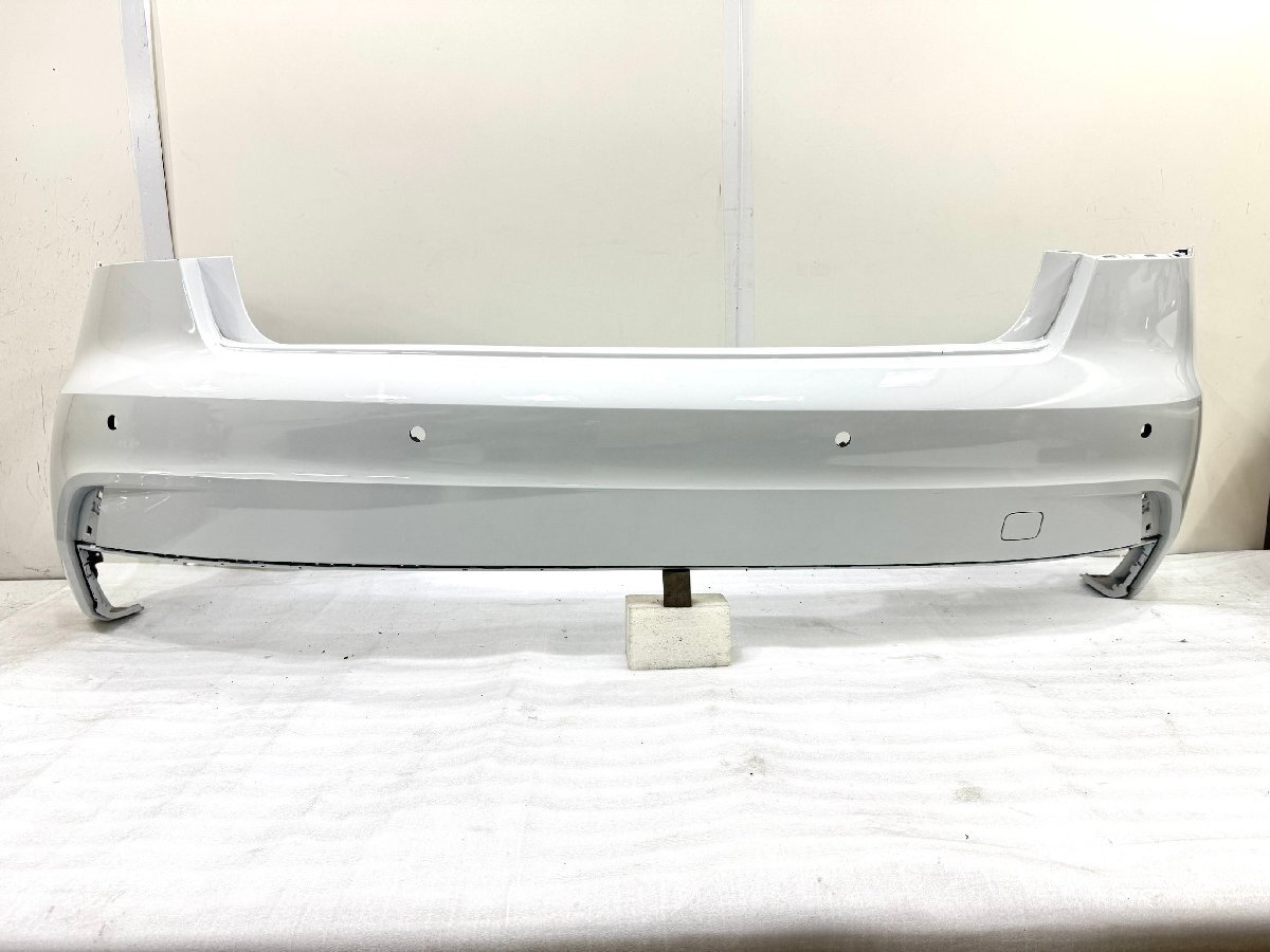 アウディ A1 82A 純正リアバンパー パール 82A807511 (C9-76S)拍卖
