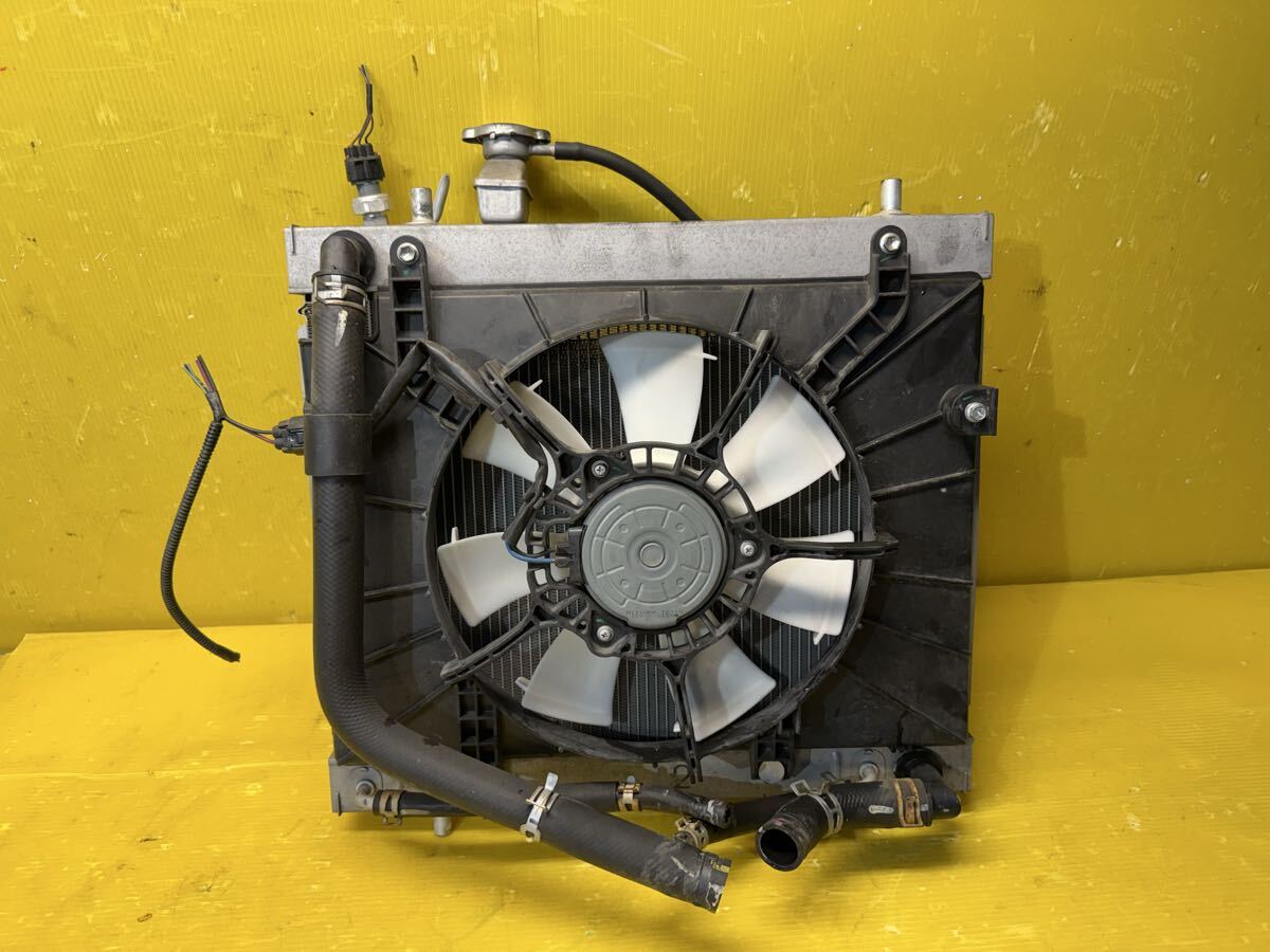 43938)スズキ エブリイ DA64W ラジエーター コンデンサー 電動ファンセット 38.000KM 送料1980拍卖