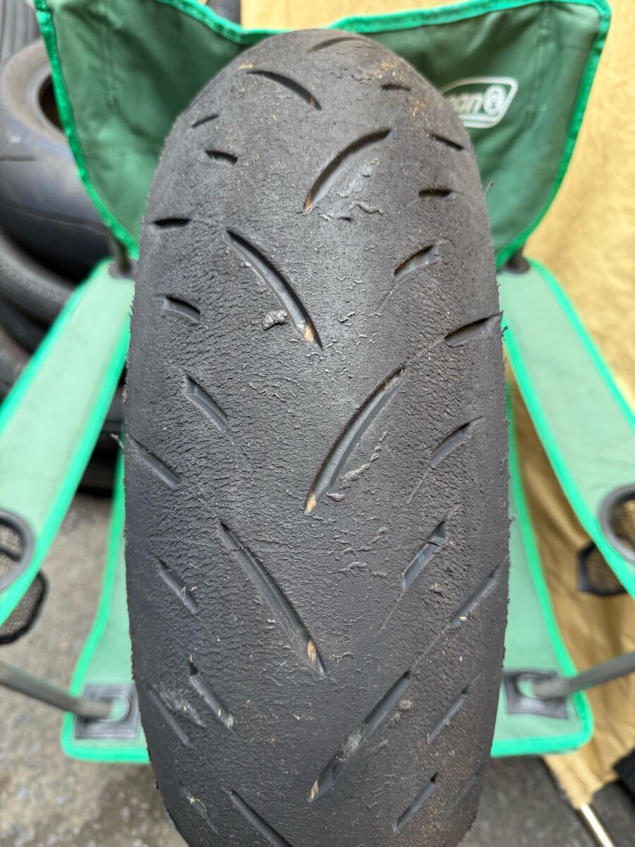 中古MCタイヤ DUNLOP SPORTMAX GPR-300 150/60R17 ダンロップ スポーツマックス 150 60 17 3221 K花拍卖