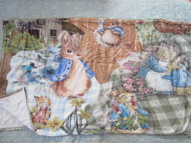 ☆新品☆ピーターラビット♪滑らかブランケット毛布130×150cm☆送料無料拍卖