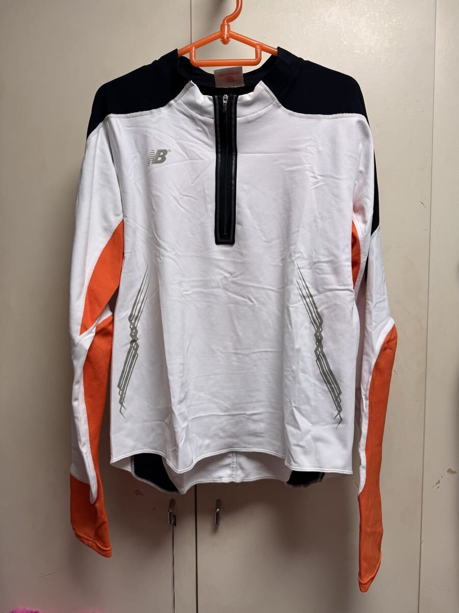送料格安スピード発送!極美品★NBニューバランスランニングロングスリーブシャツ★Lサイズ登山トレランマラソントレッキング散歩拍卖