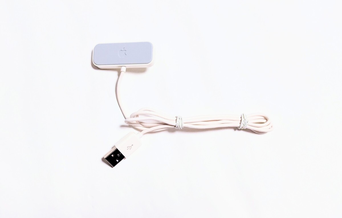出力未確認★Apple/アップル 純正 「第2世代」 ipod shuffle専用 USB充電器拍卖