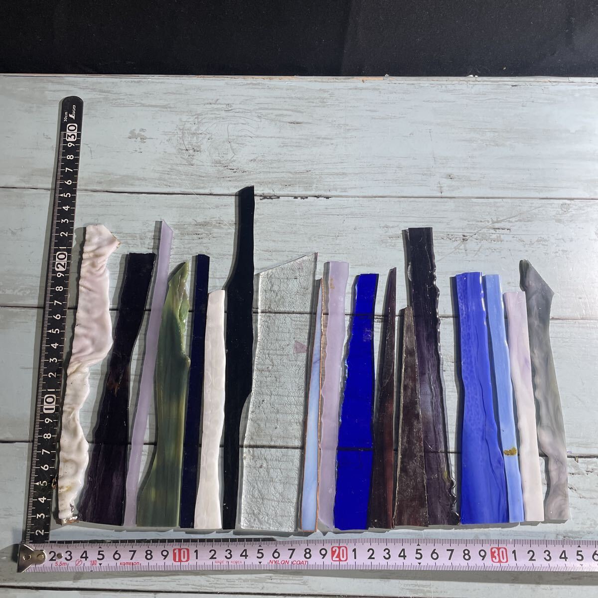 ステンドグラス用ガラス ガラス 端材 ガラス板 材料 ステンドガラス ランプシェード 工芸 ハンドクラフト 硝子 391g (A-3172)拍卖