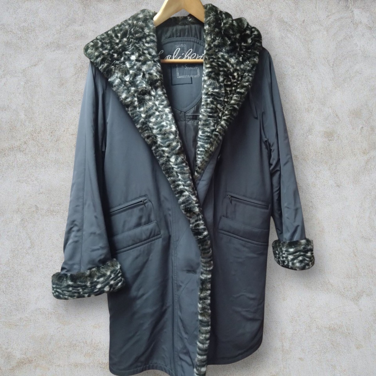 LALIBERTE グレー系 ヒョウ柄 アウター コート Mサイズ(LサイズもOK) Excellent Quality Y2K カーキ モッズ ヤフオクにも多数出品拍卖