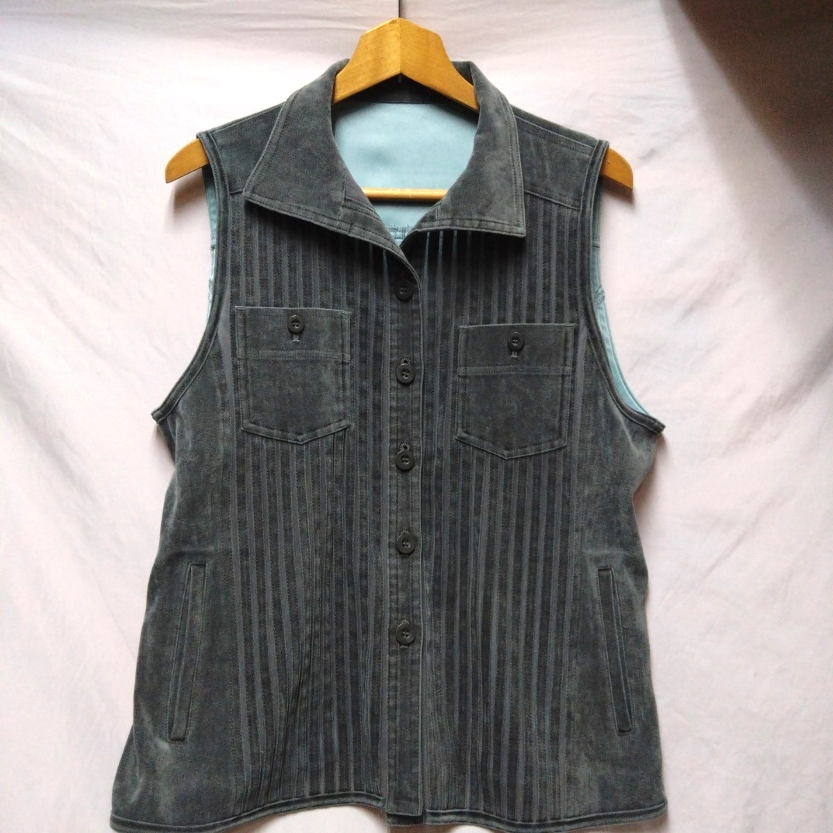 レディース ベスト グレー系 裏地付 シースルー Mサイズ ピンタック フローリッチ? ヤフオクにも多数出品拍卖
