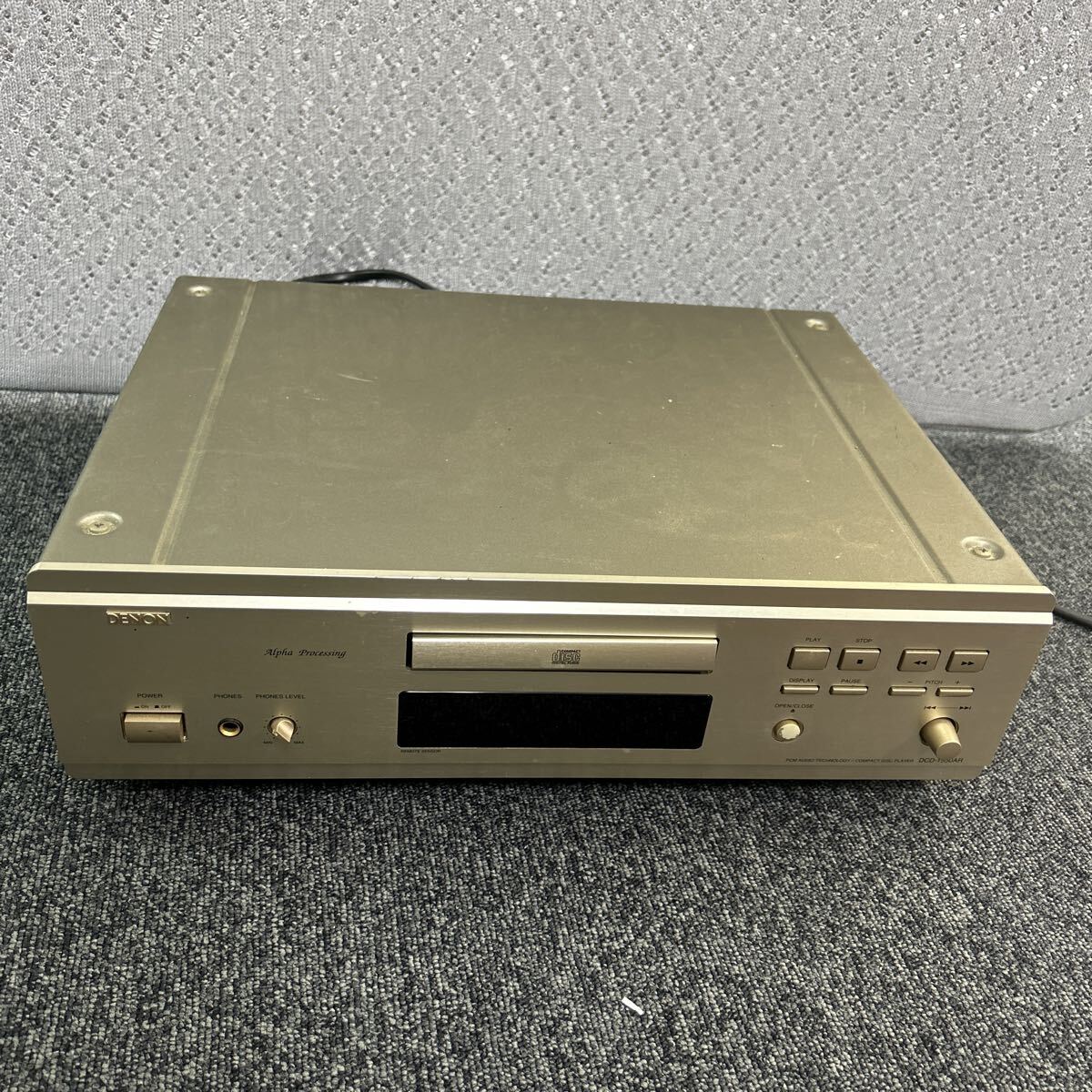 DENON デノン CDプレーヤー DCD-1550AR 通電確認済み CDデッキ拍卖