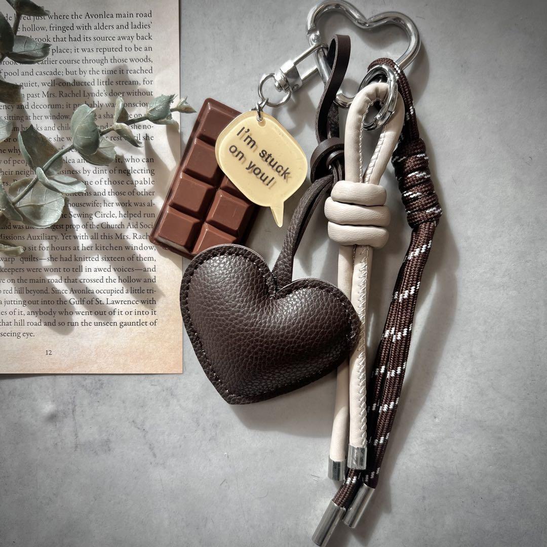 じゃらじゃら キーホルダー バッグチャーム キーチャーム ハート チョコ 茶系拍卖