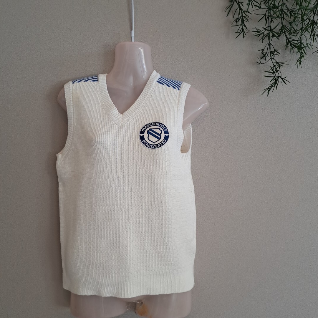 パーリーゲイツ pearygates ニットベスト 白 ゴルフ ホワイトレディース サイズ0 トップス拍卖