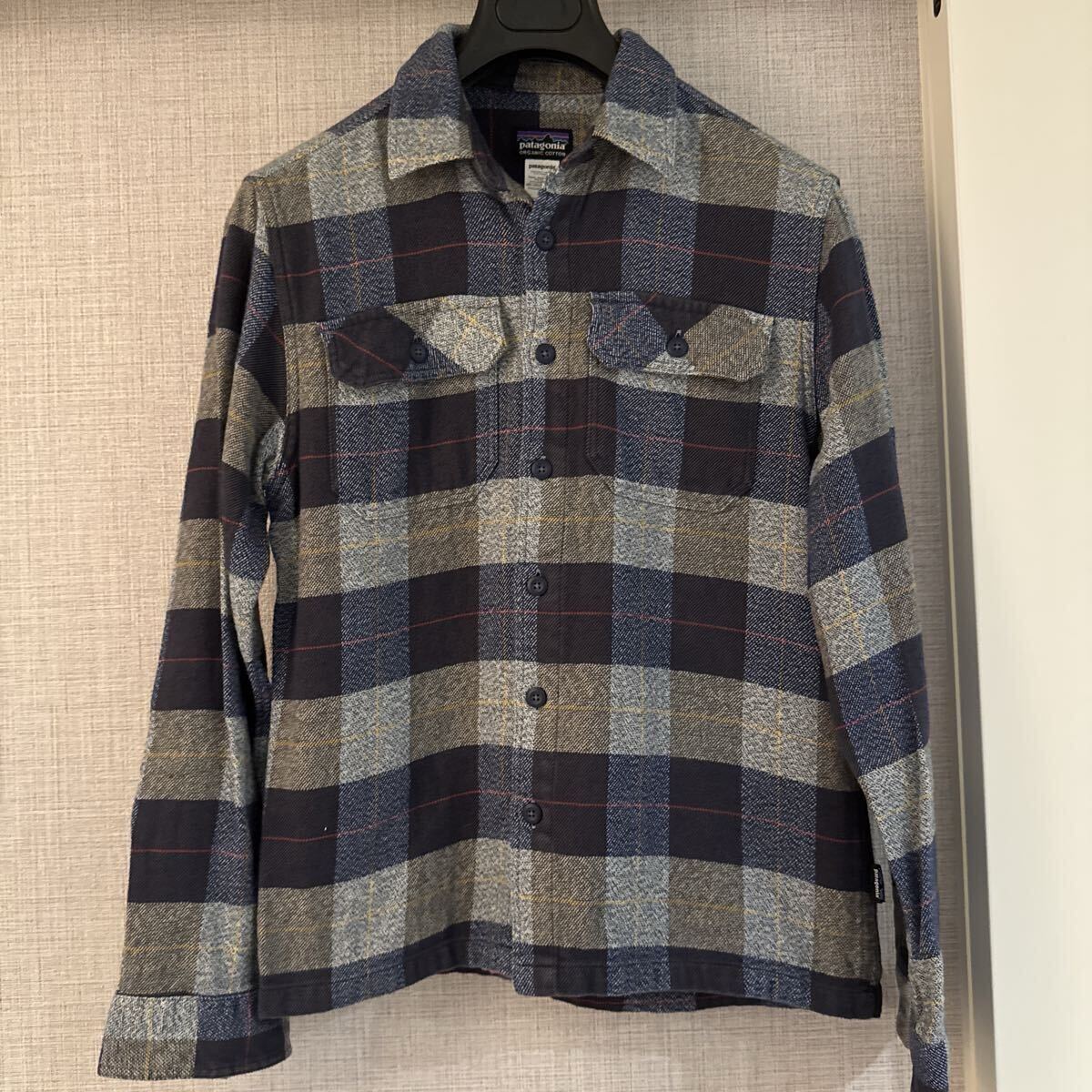 ほぼ 未使用 patagonia FA14 フィヨルド フランネルシャツ XS拍卖