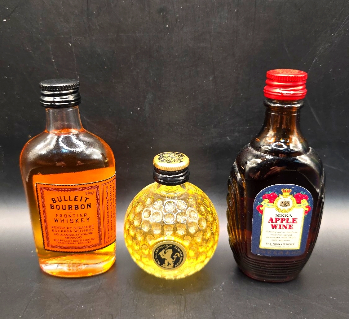 【未開栓・古酒】①ゴルフボール型ウイスキー ②ニッカウヰスキー アップルワイン ③ブレット・バーボン・フロンティア・ウイスキー の3本拍卖
