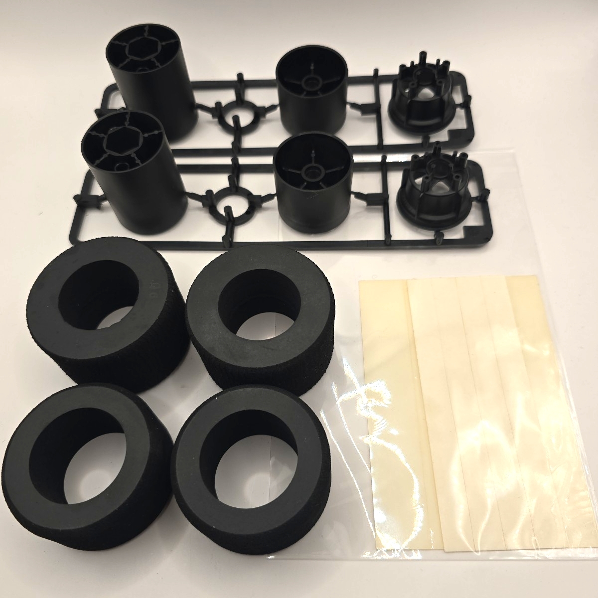 【開封済品】タミヤ 1/10 F1 電動RCカー スポークホイール & スポンジタイヤ4本 前輪と後輪のセット 田宮 TAMIYA拍卖