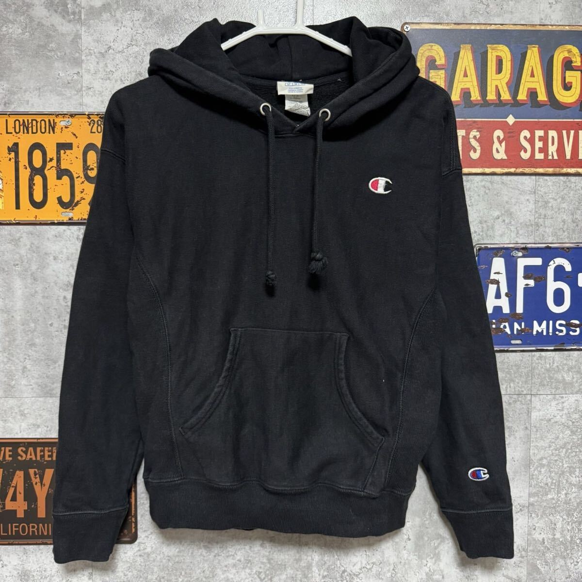 Champion リバースウィーブ パーカー ブラック 刺繍ロゴ S フェード感拍卖