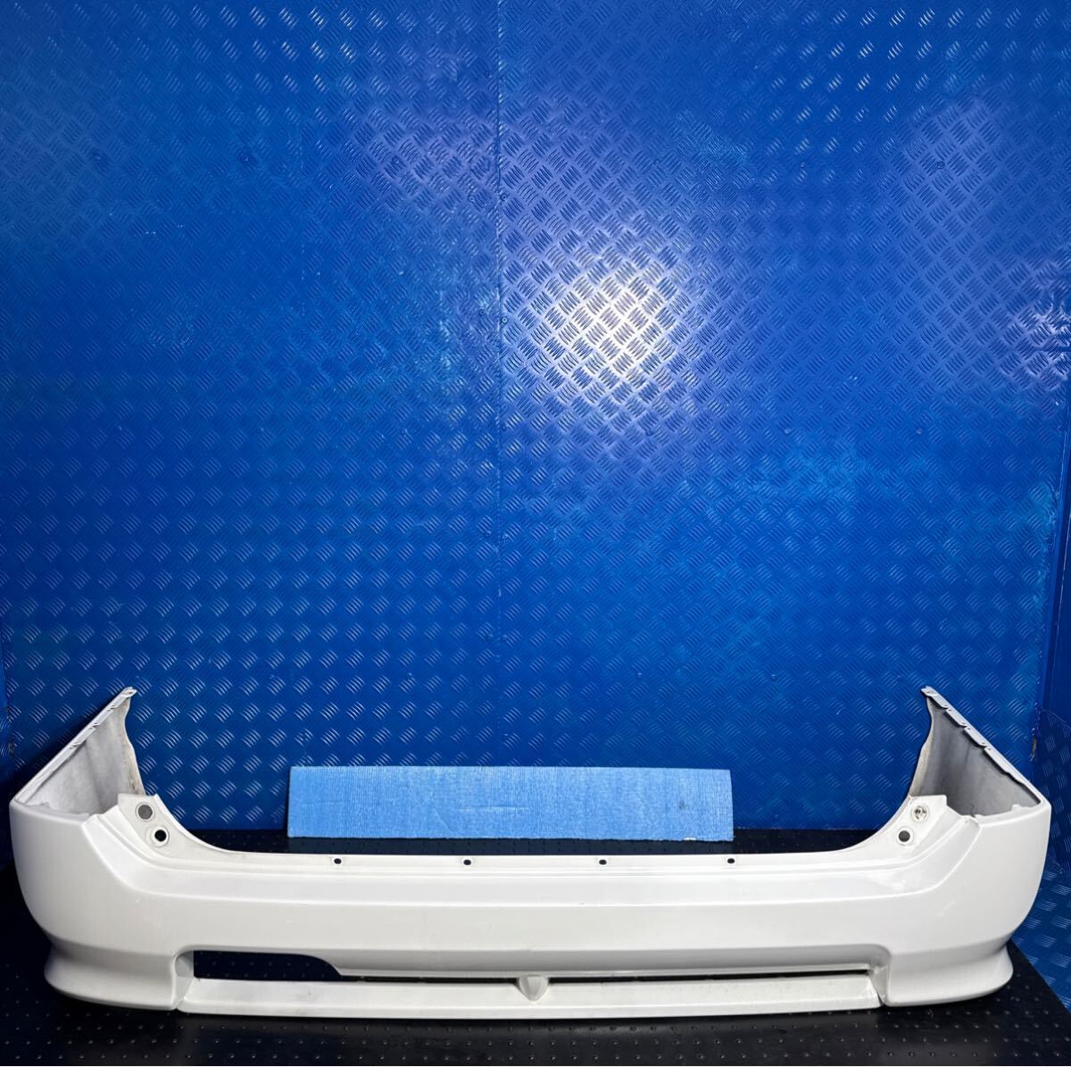 ◆ニッサン エルグランド《E51 MNE51 NE51 ME51》純正 リアバンパー バックバンパー オーテック スポイラー エアロ QX1 (ホワイトパール)◆拍卖