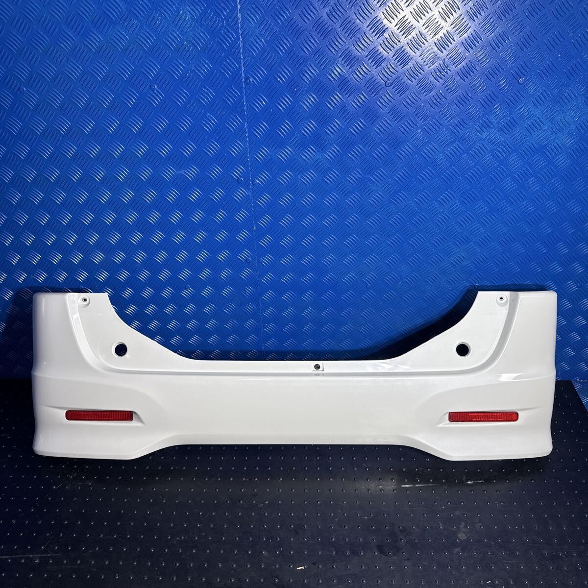 ◆ニッサン ルークス スズキ パレットSW《ML21S MK21S》純正 リアバンパー バックバンパー カラー Z7T (パール) 85022-4A00C◆拍卖