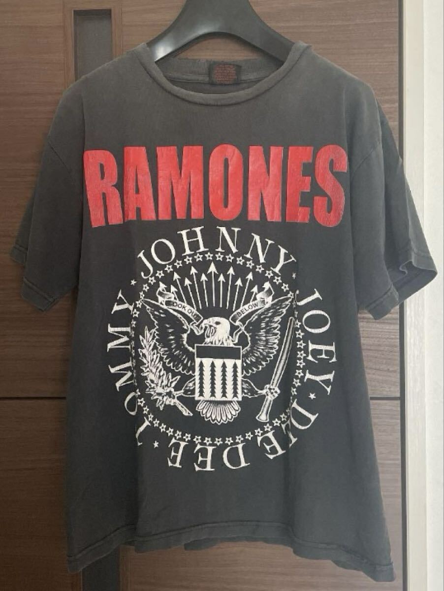 RAMONES ラモーンズ ヴィンテージ 古着Tシャツ バンドTシャツ 黒 ミュージックT パンク 半袖Tシャツ拍卖