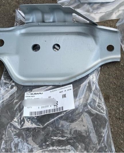 新品 純正品 SUBARU スバル エンジンブラケット クッションラバー RH WRX/レヴォーグ V10拍卖