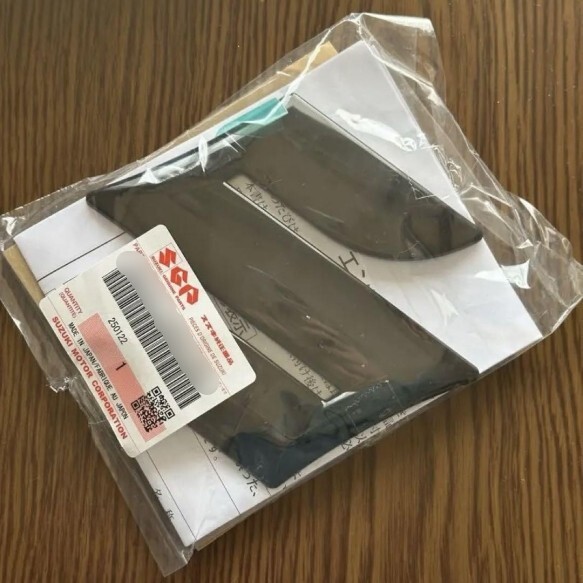 新品 純正品 SUZUKI スズキ エンブレム ブラック MK54スペーシア,MX81,91ワゴンRスマイル,その他拍卖