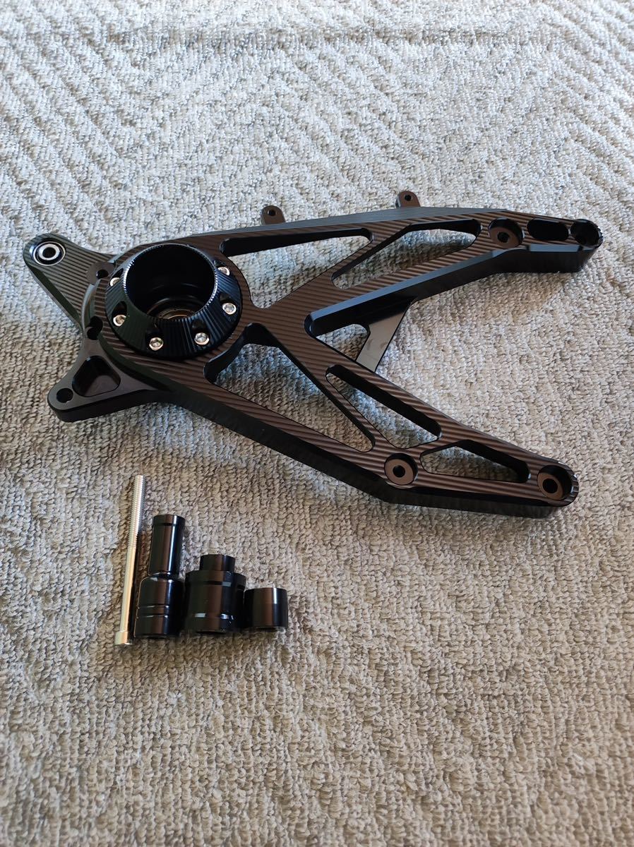 シグナスX SE44J/SE12J アルミ スイングアーム CNC削り出しスイングアーム拍卖