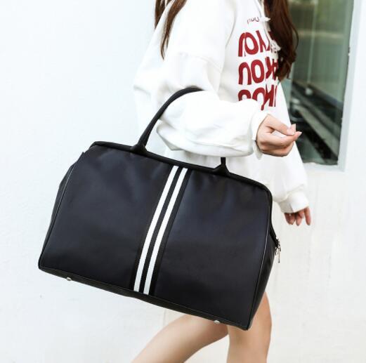 人気推薦ボストンバッグメンズレディース バッグ大容量チャック手提げバッグローヤーズバッグ トラベルバッグ スポーツ ブラック拍卖