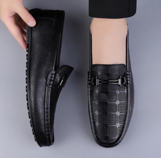 人気推薦 ローファー スリッポン ドライビングシューズ カジュアルシューズ メンズ 柔らかい 春秋男性靴 黒 サイズ選択可拍卖