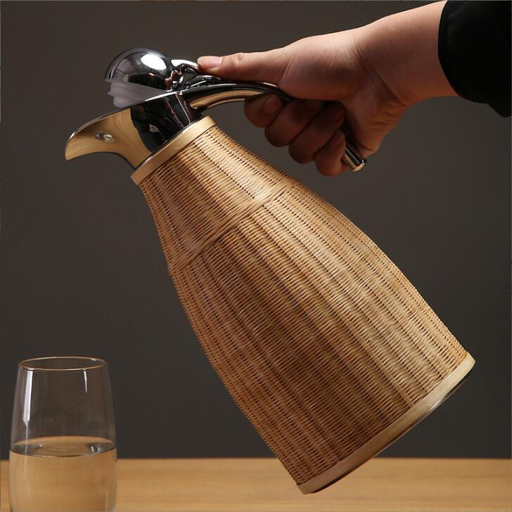 新入荷魔法瓶 竹編み 保温 保冷 保温ポット ステンレス鋼 卓上ポット おしゃれ サーモポット ティーポット 真空断熱ポット 大容量 2000ml拍卖