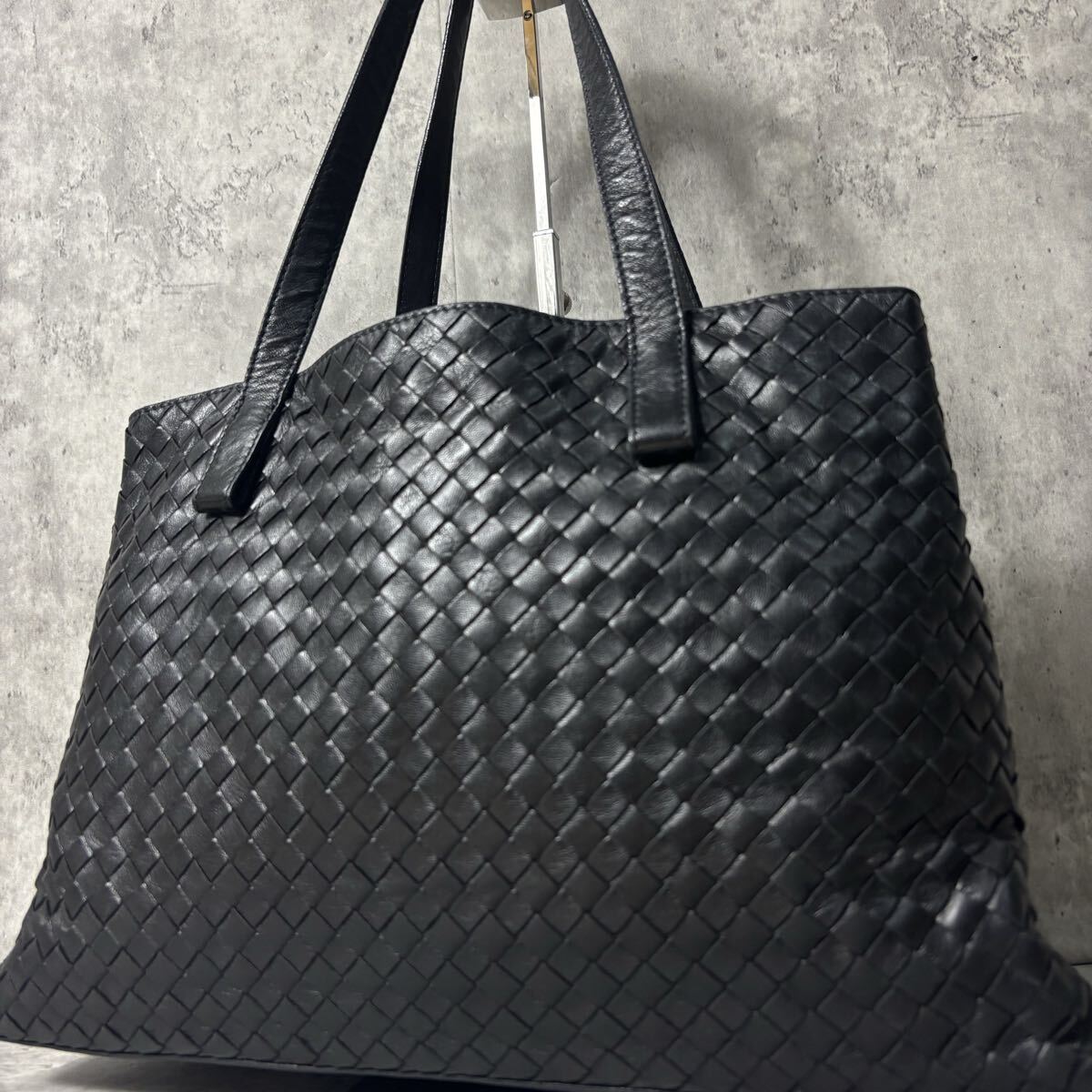極美品/最高級●BOTTEGA VENETA ボッテガヴェネタ イントレチャート 編み込み トートバッグ レザー 本革 ブラック 黒 肩掛け 大容量 メンズ拍卖