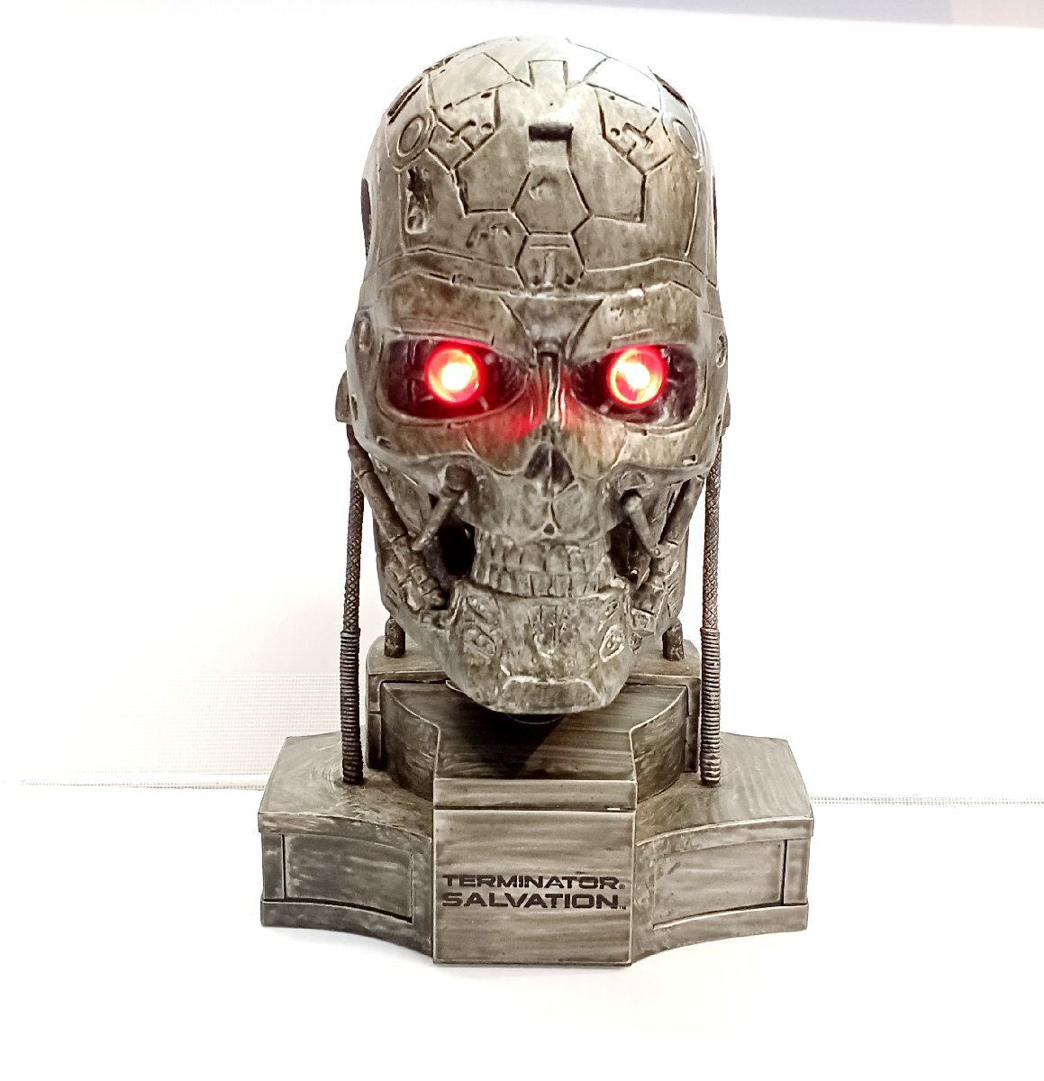 ★ 目が光る!ターミネーター スカル ヘッド サルベーション t-600フィギュア Terminator Skull Figure Arnold Schwarzenegger拍卖