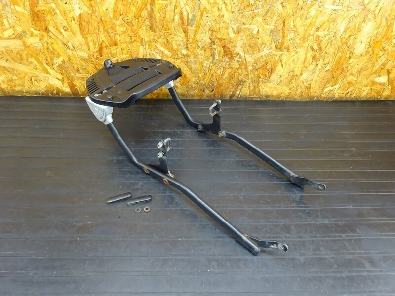 【251021】VTR1000F◇ 社外トップケースベース リアキャリア ベースプレート GIVI ジビ 【SC36 ファイアーストーム拍卖