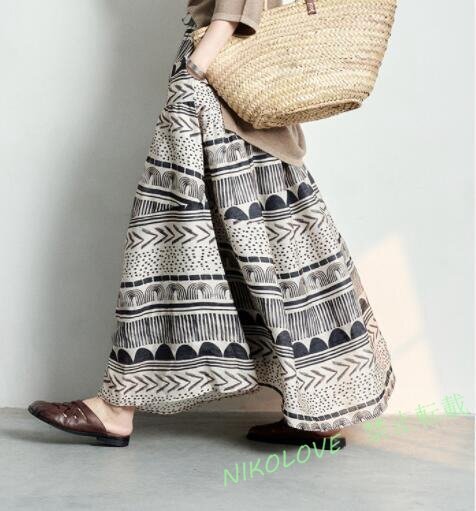 ☆新品上質手書き風プリントがおしゃれアジアン柄 大きいサイズ 夏素材 やわからコットン風素材のマキシ丈スカート拍卖