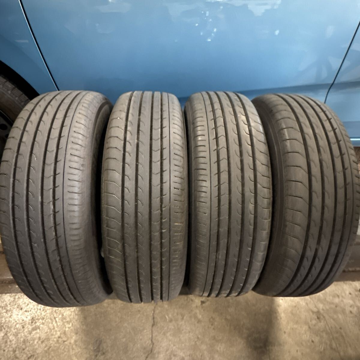 ヨコハマ BluEarth-RV RV03 186/65R15 2024年製 バリ山 4本セット送料4400円 拍卖