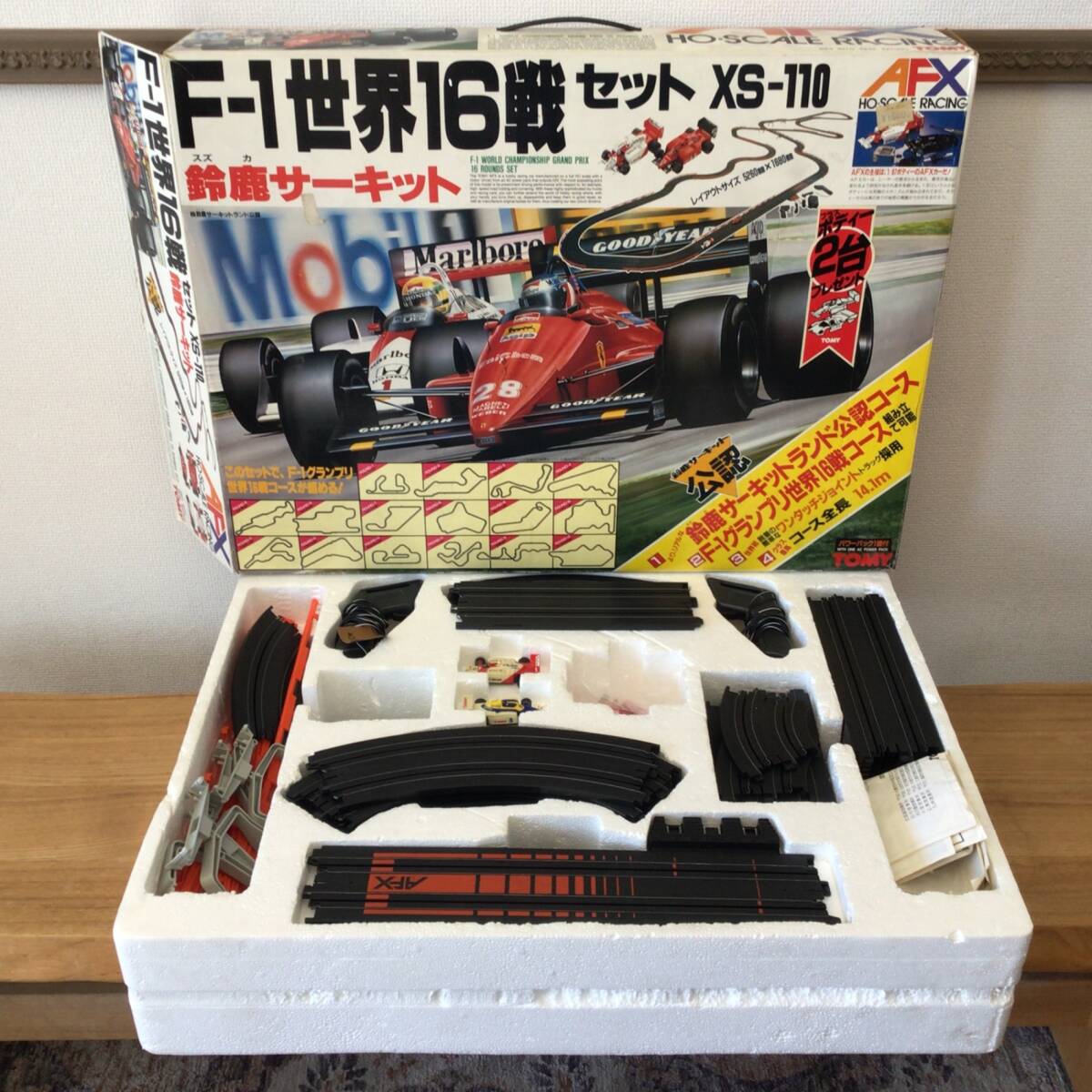 10082 【美品】TOMY AFX HOスケール レーシング F-1 世界16戦セット XS-110 鈴鹿サーキット サーキットセット 動作確認済み拍卖