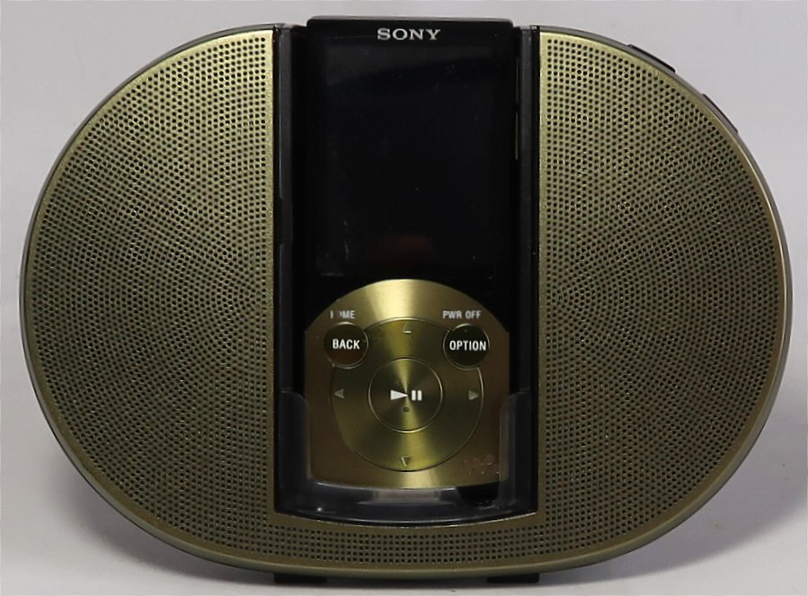 SONY,ウォークマン,NW-S744 , 8GB , スピーカー付き,中古 ,音量ボタン不良拍卖