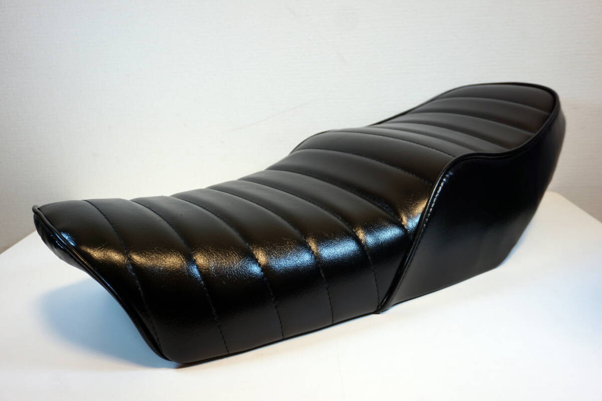 SR400 RH01J 1JR タックロール シート 純正シートベース あんこ抜き 完成品拍卖