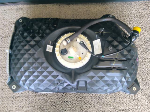 ムーヴキャンバス 5BA-LA850S フューエルタンク ストライプス G XK6 77001-B2360拍卖