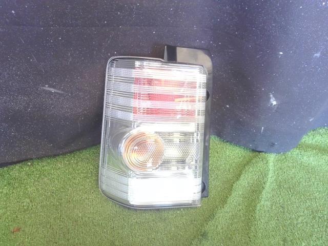 ムーヴコンテ DBA-L575S (M) 左テールランプ カスタム X R59 20509 81560-B2310拍卖