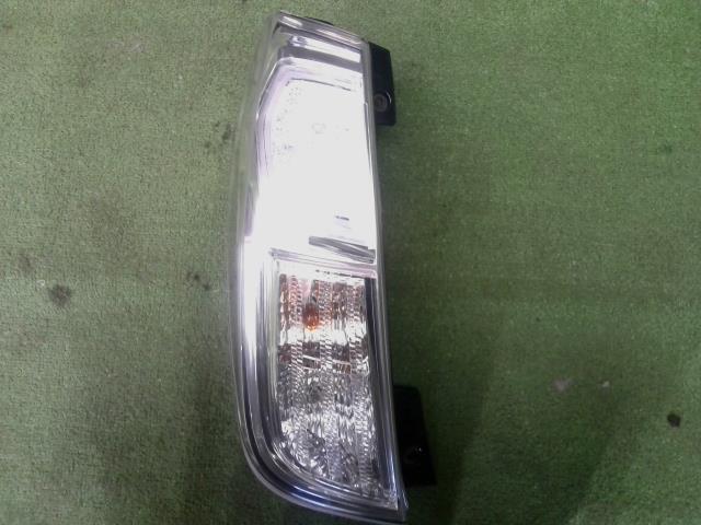 デイズルークス DBA-B21A 左テールランプ ライダー ハイウェイスター ターボ 4WD SLN(W13) 1146-399 26555-6A02C拍卖