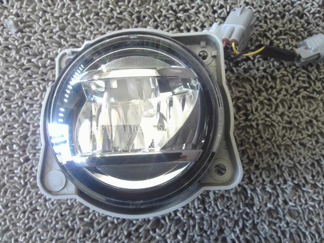 タンク DBA-M900A 右 フォグ ランプ ライト G R72 114-11092 81210-B1110拍卖